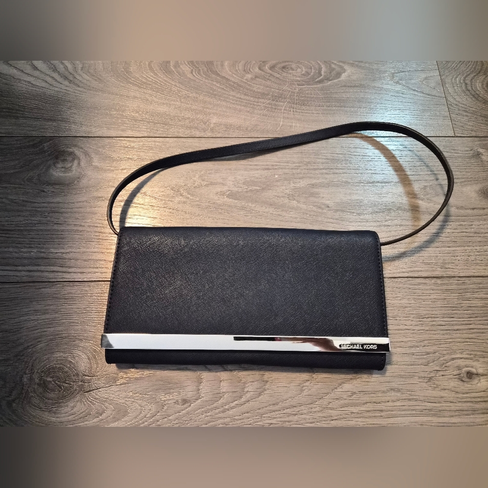 Michael Kors Saffiano leather Navy clutch
